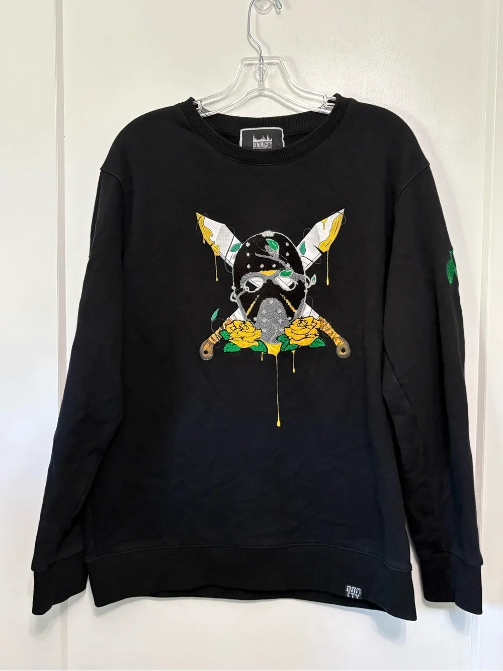 Denimicity Black Graphic Crewneck Sweatshirt XXL - Hockey Mask & Roses